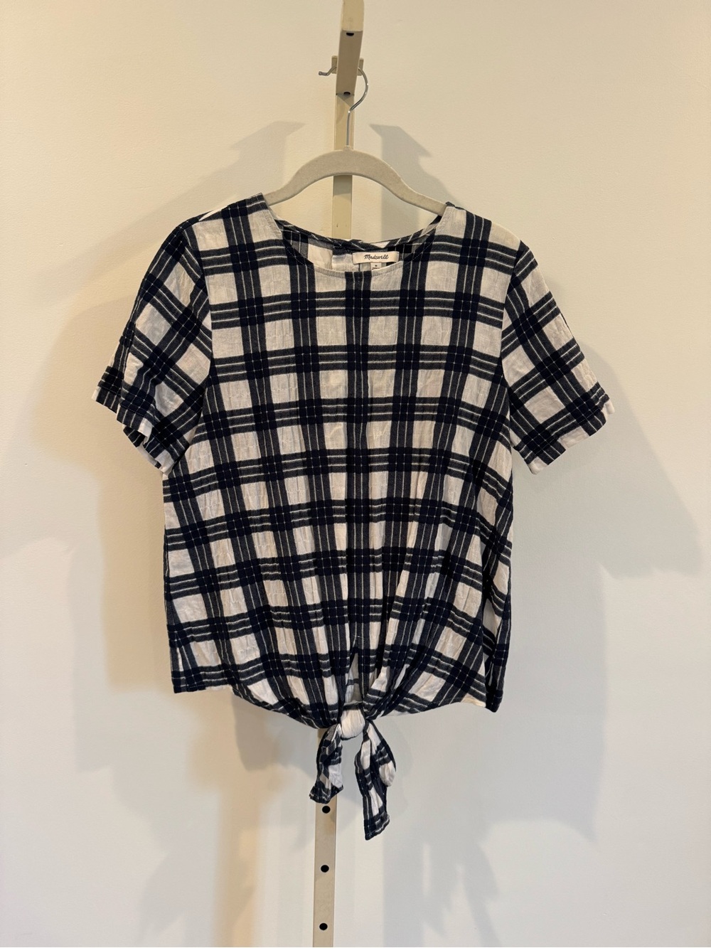 Madewell Short Sleeve Top with Tie Front in Navy & White